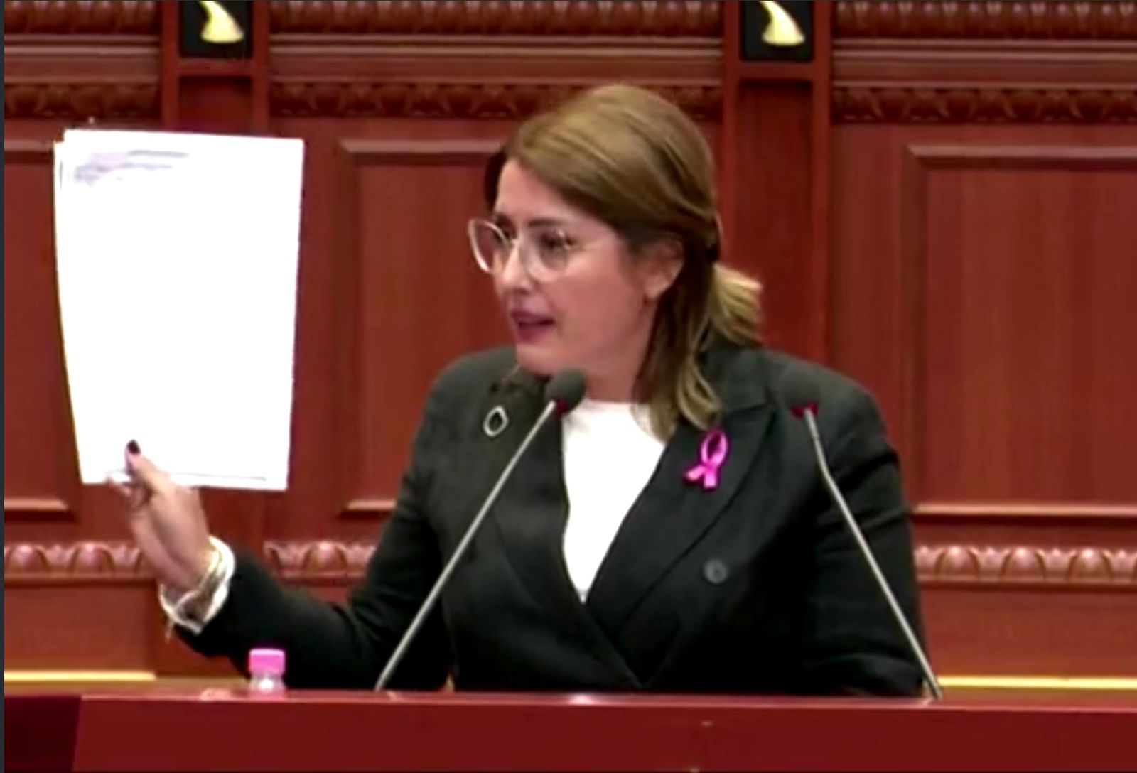 Skandali i reduktimit të ushqimit te Shtëpia e Fëmijës, reagon Manastirliu: Nuk është prekur menuja e fëmijëve në “Zyber Hallulli”