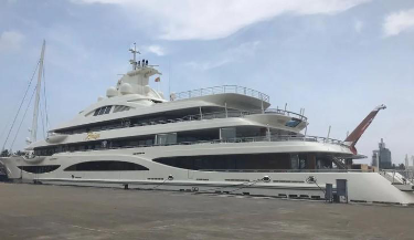 Jahti i njeriut më të pasur në Indi mbërrin në Durrës