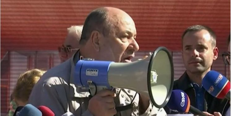 Aleanca për Teatrin në protestë, qytetarët mblidhen atje ku ishte Teatri Kombëtar