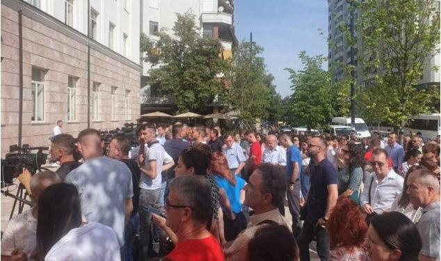 Pedagogët në protestë, nesër nis para Universitetit Politeknik