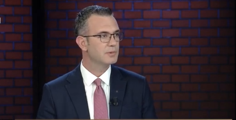 Gert Bogdani: Erion Veliaj është e keqja e Tiranës