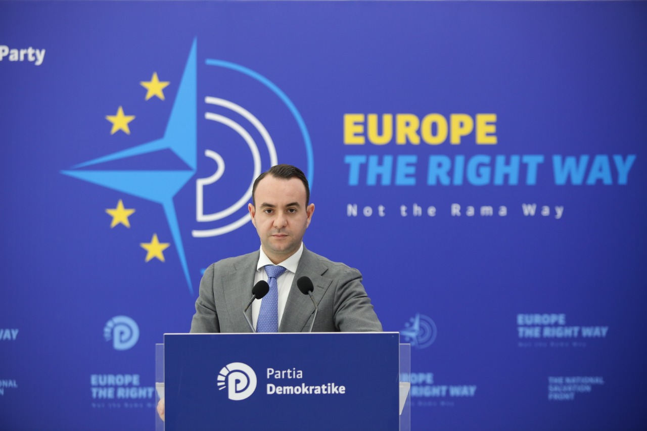 “Zyrtari socialist, trafikanti i kokainës Viktor Çervanaku, shëmbëlltyrë e pushtetit të Edi Ramës”