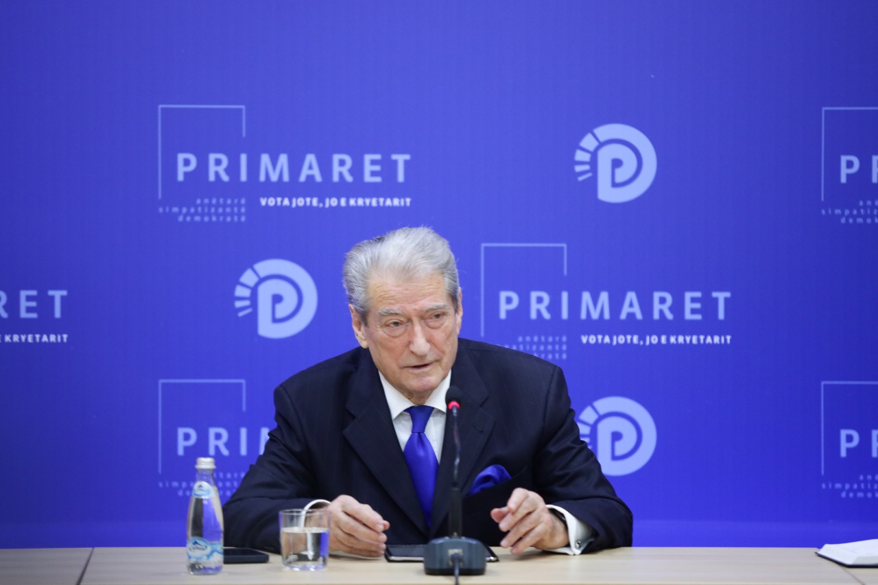 “Porti i Durrësit, Rama miratoi një ligj special për veten e tij“