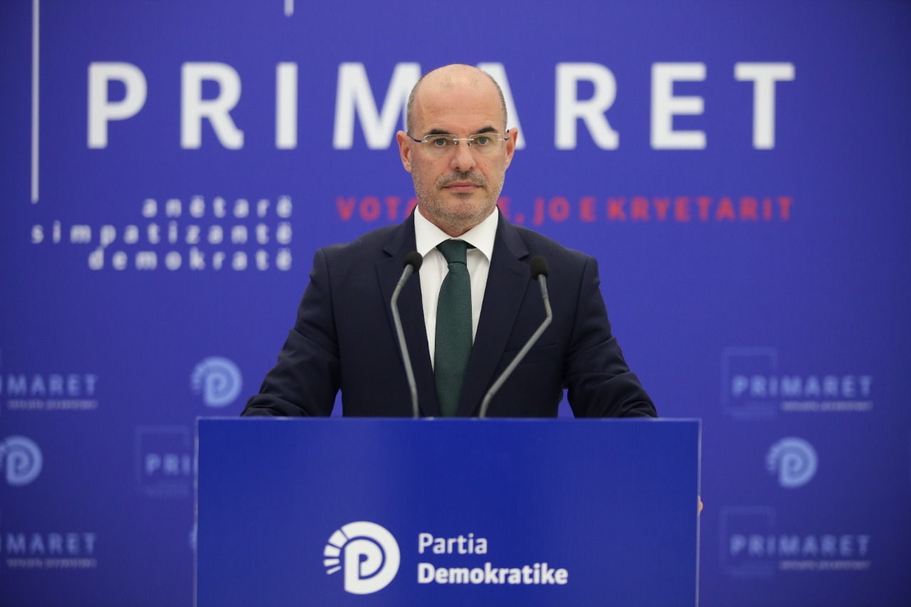 Peka: Qeveria, 7 milionë euro për shërbimin sms në e-Albania. Përpjekje për të fuqizuar patronazhistët