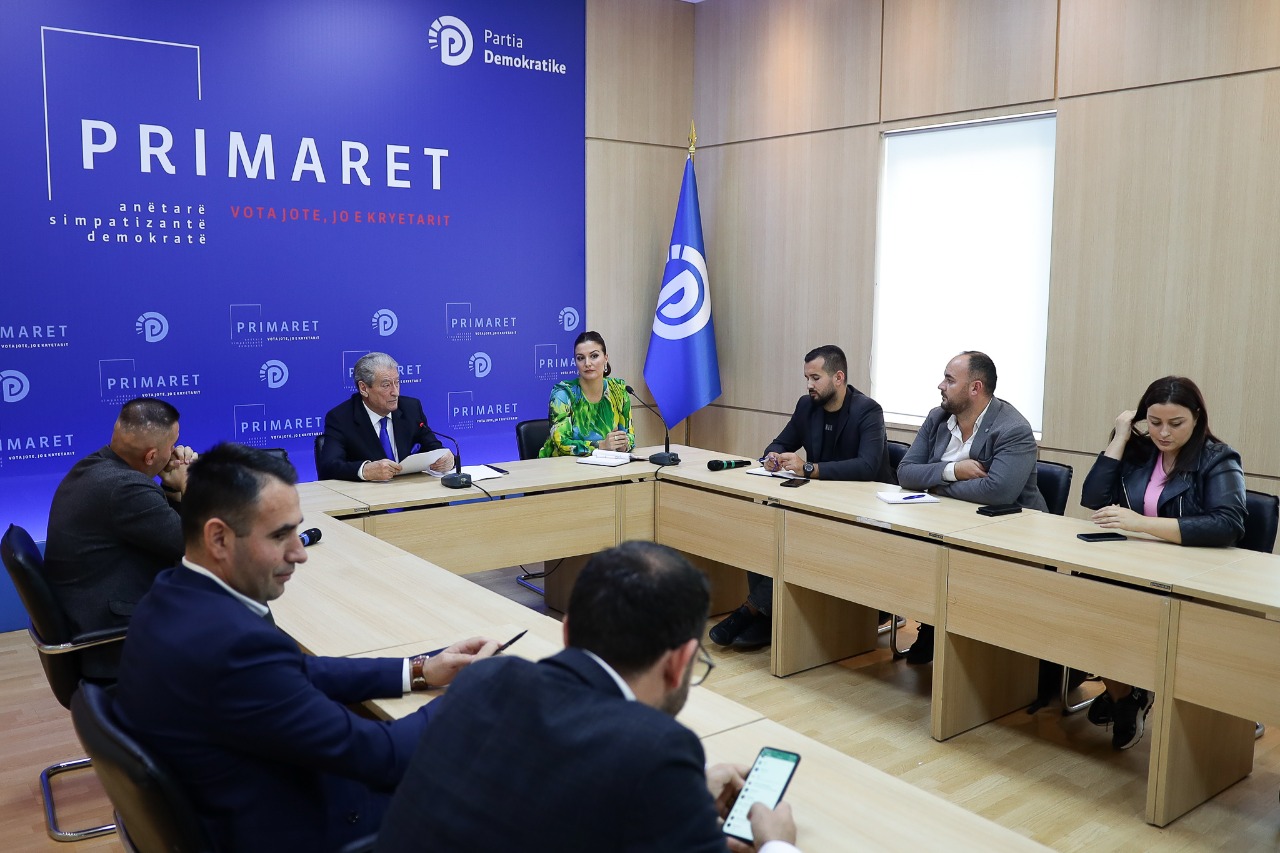 Berisha: Rama skenar për të grabitur flamurin e PD, mungesa e avokatit në gjyq, pjesë e skemës së Ramës