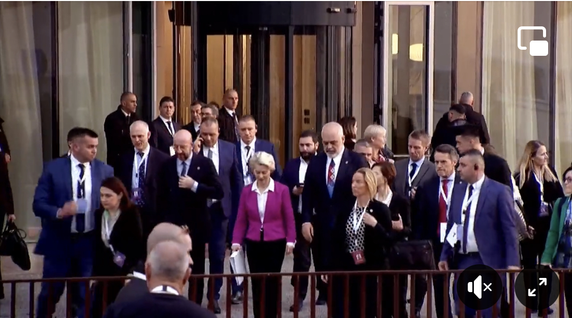 Rama refuzon t’u përgjigjet gazetarëve të huaj për agresionin fizik ndaj Berishës