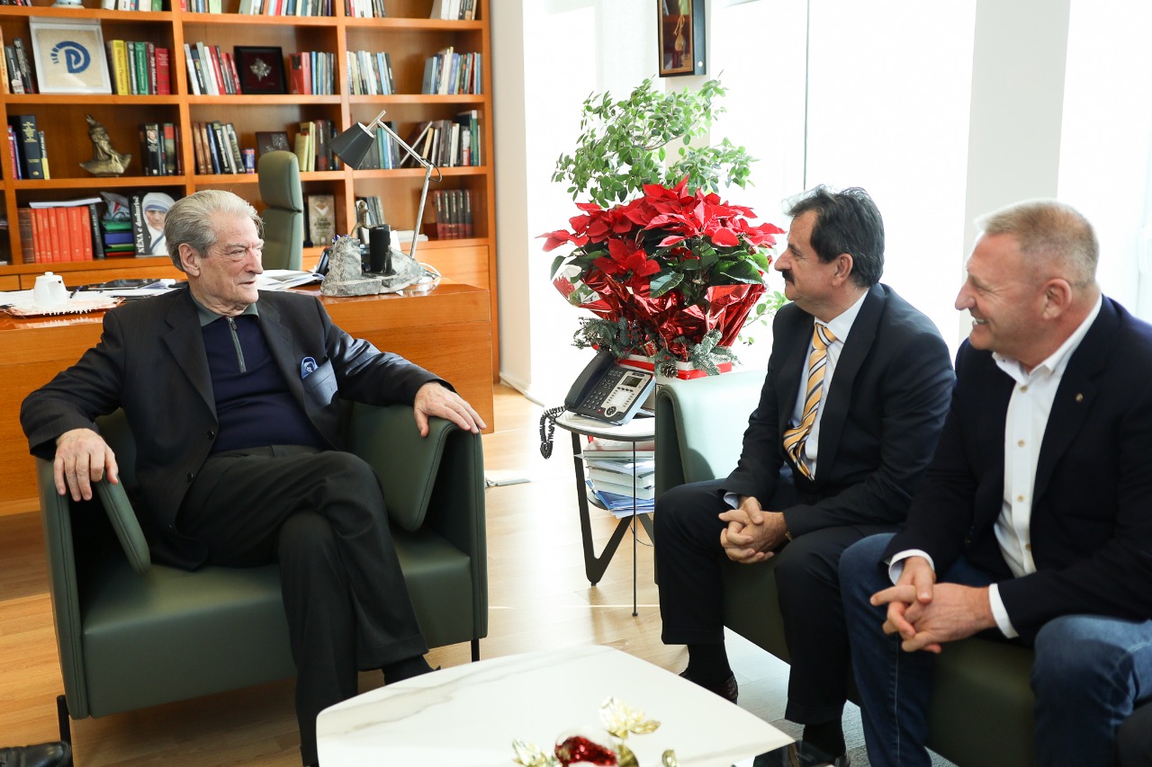 Berisha, takim me demokristianët e Kosovës: Projekti franko gjerman, projekt real