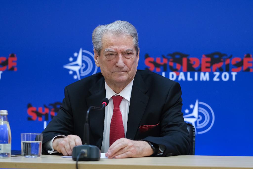 Berisha: Viti 2022 do të skalitet në muret e kohës si viti i opozitës shqiptare