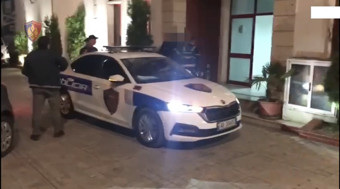 EMRI/ Kapet në Rinas, vodhi me dhunë në 2017 në Tiranë