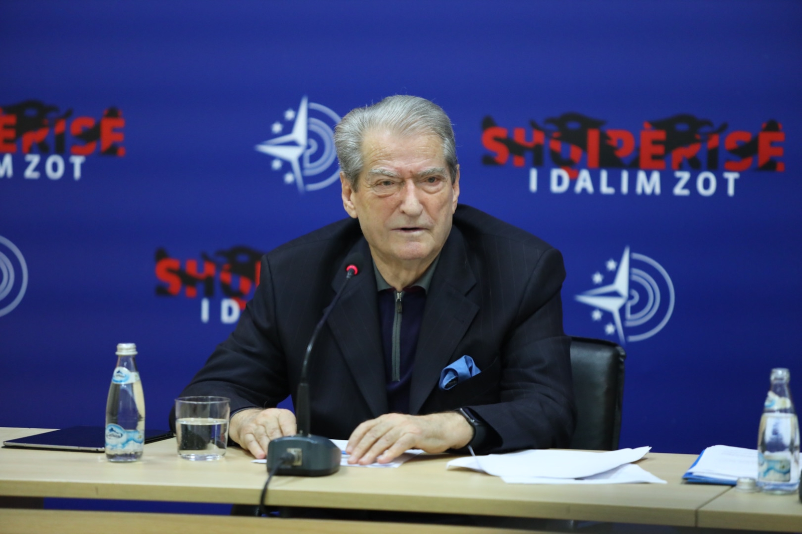 Berisha fton deputetët të mos ta votojnë Dvoranin për në Kushtetuese