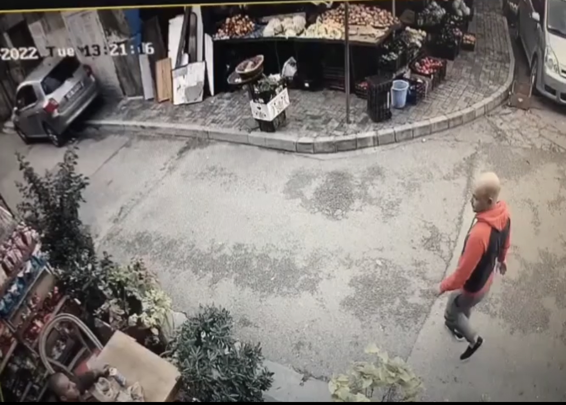 VIDEO/ Lëvizjet e Gert Shehut para sulmit fizik ndaj Berishës