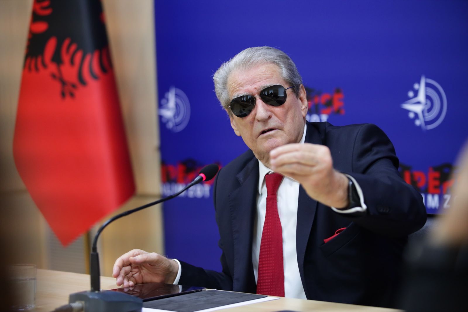 Berisha publikon skandalin, kreut të SHISH i ndalohet të marrë detyrën pas kthimit nga SHBA