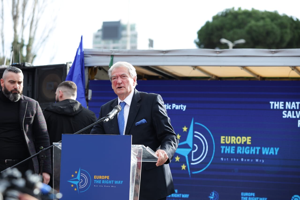 Berisha, mesazh për mediat e huaj: Investigoni krimet e Ramës, do gjeni gjëra tronditëse