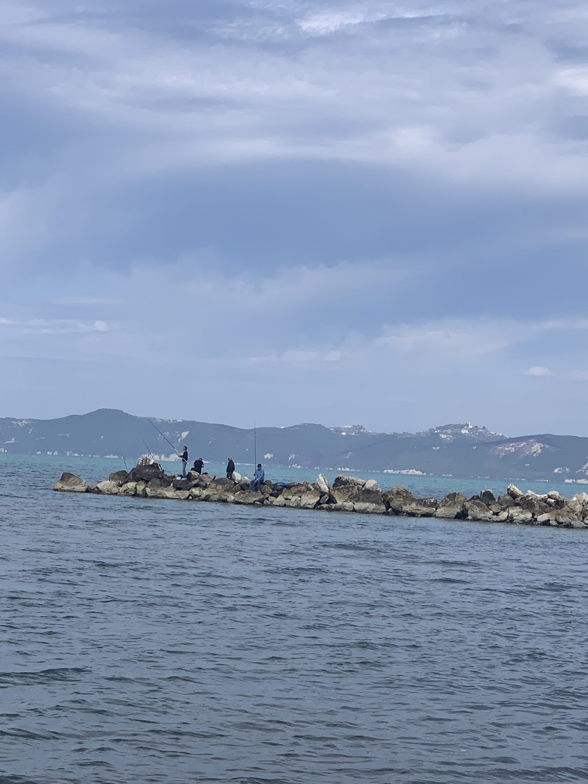 Ku të peshkoni me grep në Durrës dhe Lezhë, guida e rrallë për peshkatarët amatorë