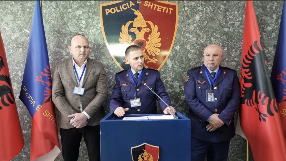 Shtëpi bari dhe arsenal armësh në Shijak