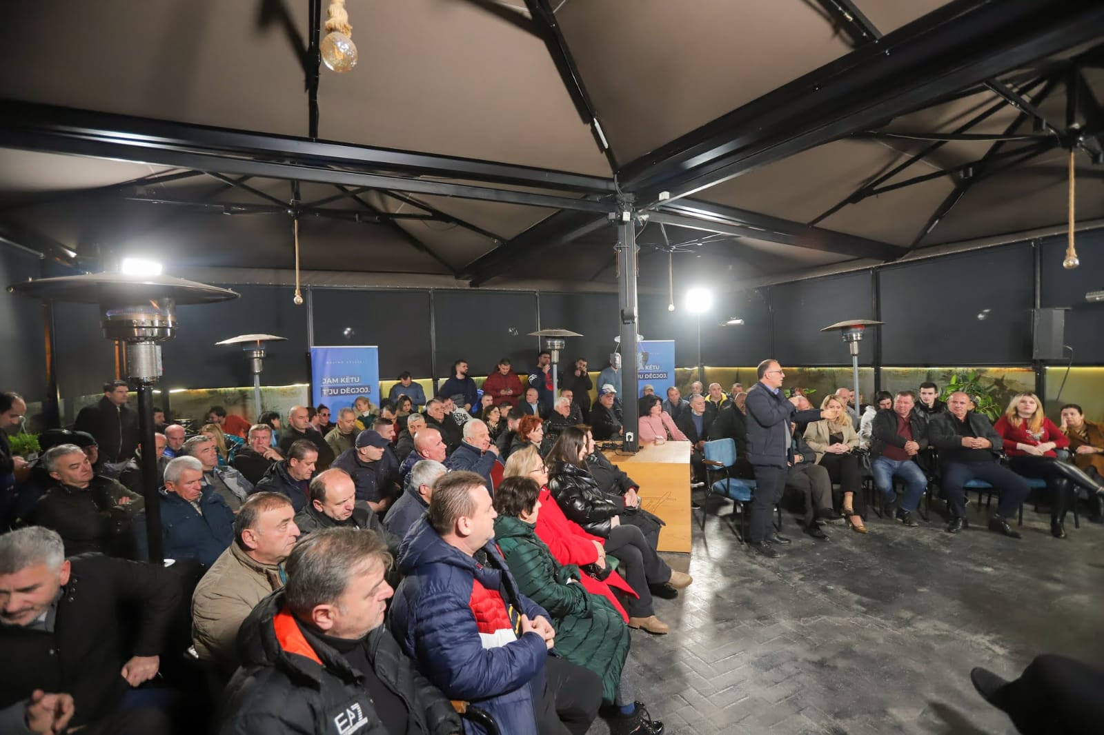 Belind Këlliçi me banorët e njësisë Nr.2: Fitorja e padiskutuar në 14 Maj. Mos bini pré e propagandës!