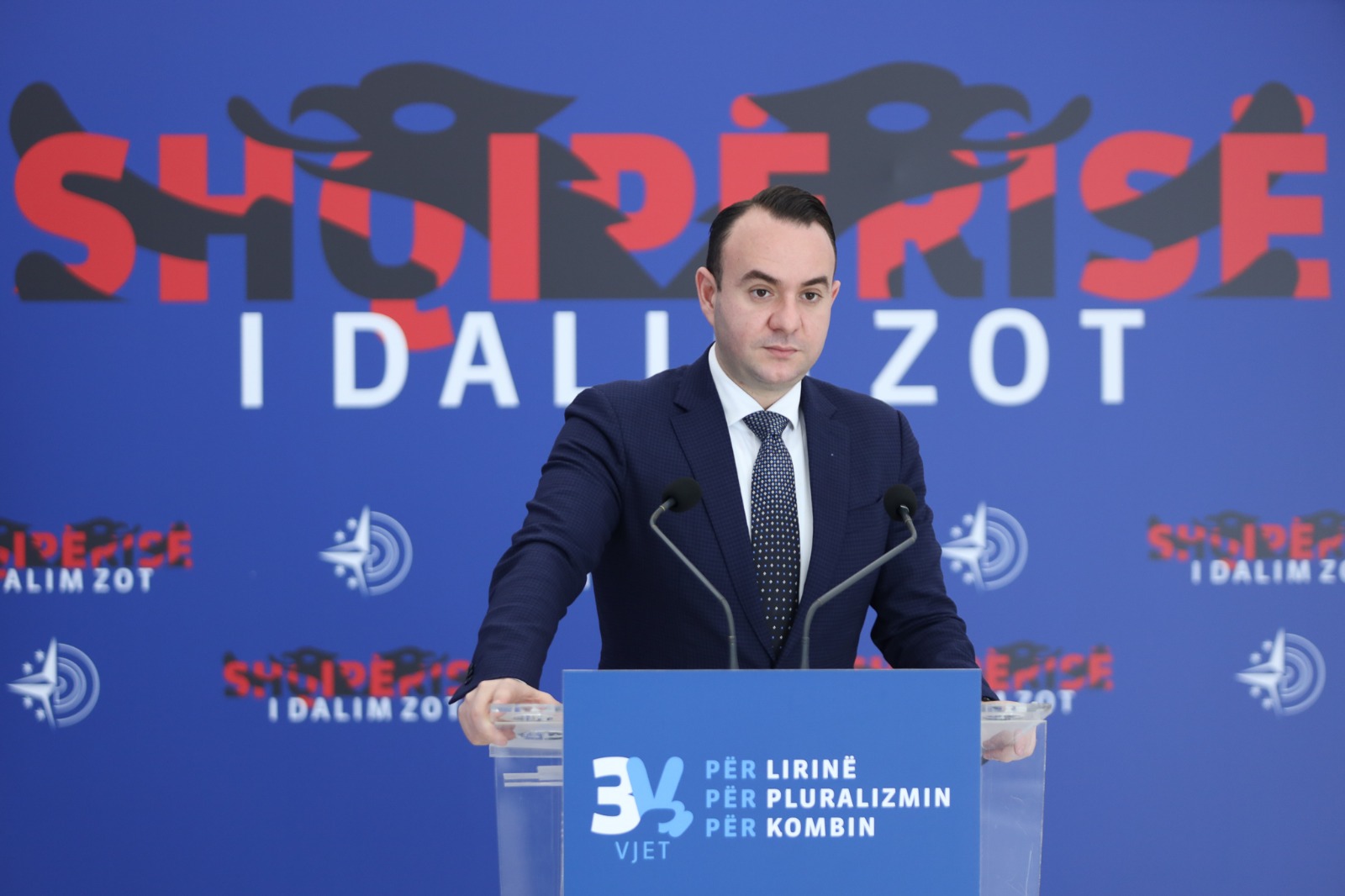 PD nxjerr faktet e publikuara në median ndërkombëtare për lidhjet e Ramës me Mc Conigal