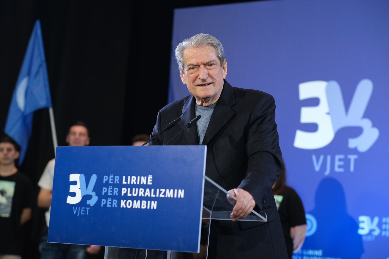 Berisha: Të ngrihemi të largojmë Ramën, korrupsioni nuk na mposht