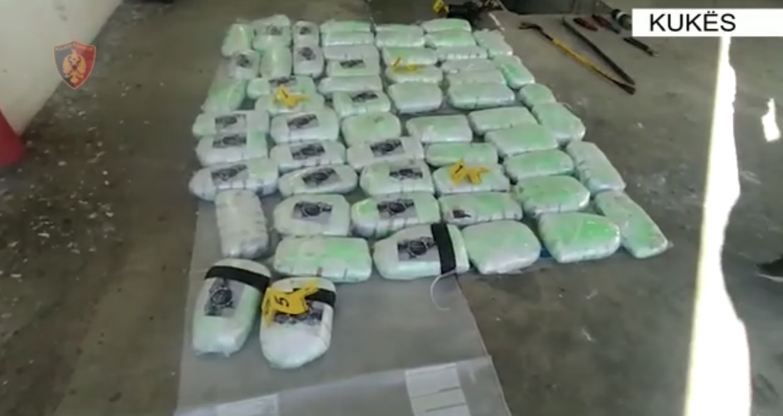 Kapet rumuni në Morinë me 70 kile kanabis