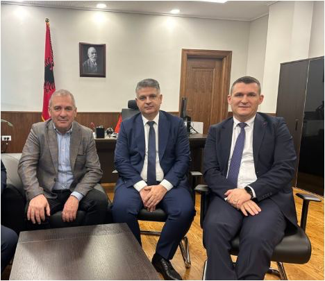 Altin Dumani bën dy emërime të reja