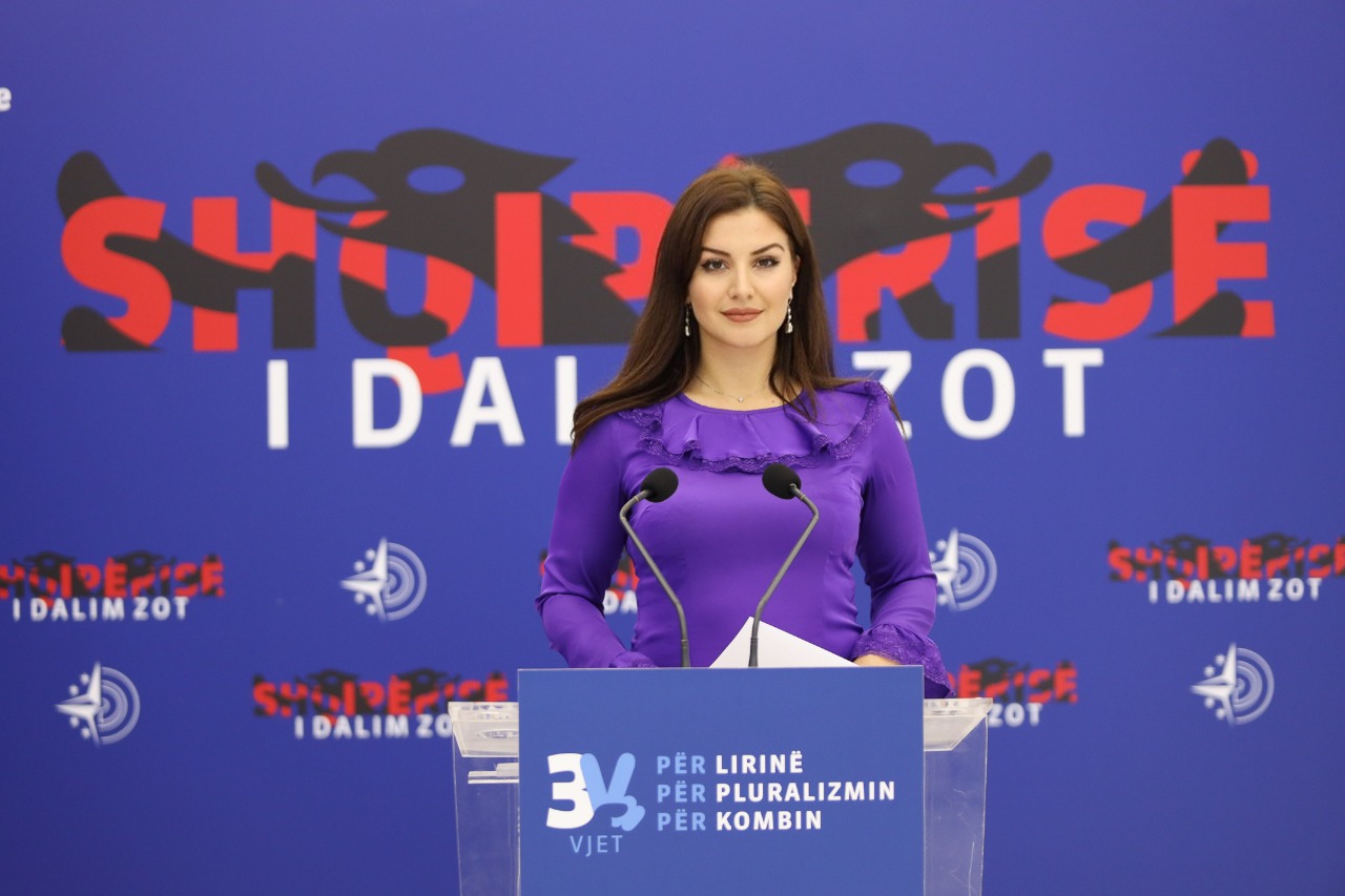 Shpopullimi në emergjencë kombëtare. Presidenti të thërrasë Këshillin e Sigurisë. Motoja “Fajin e ka Anglia” papërgjegjshmëri