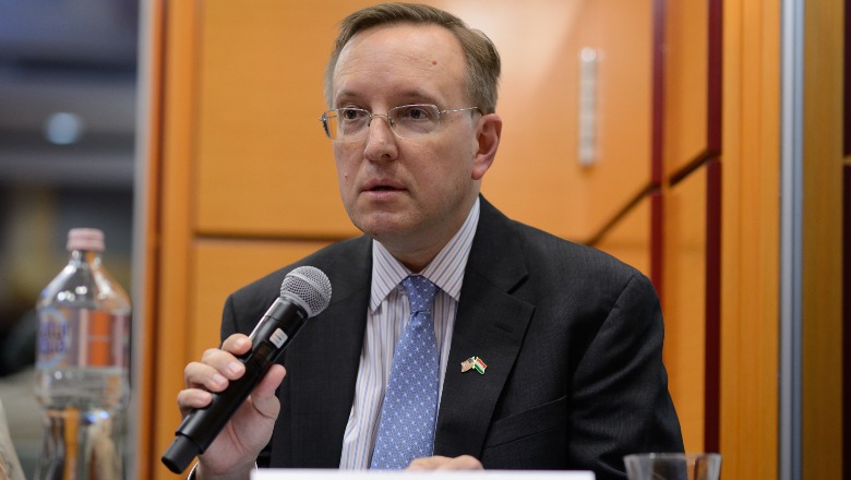 Ambasadori i ri amerikan në Tiranë, ishte për vizitë në 2019, ja me kë u takua