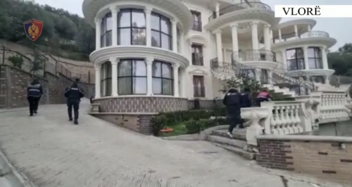 Vila luksoze në Vlorë shtëpi bari, në pranga 6 persona, drejtori i policisë jep detajet