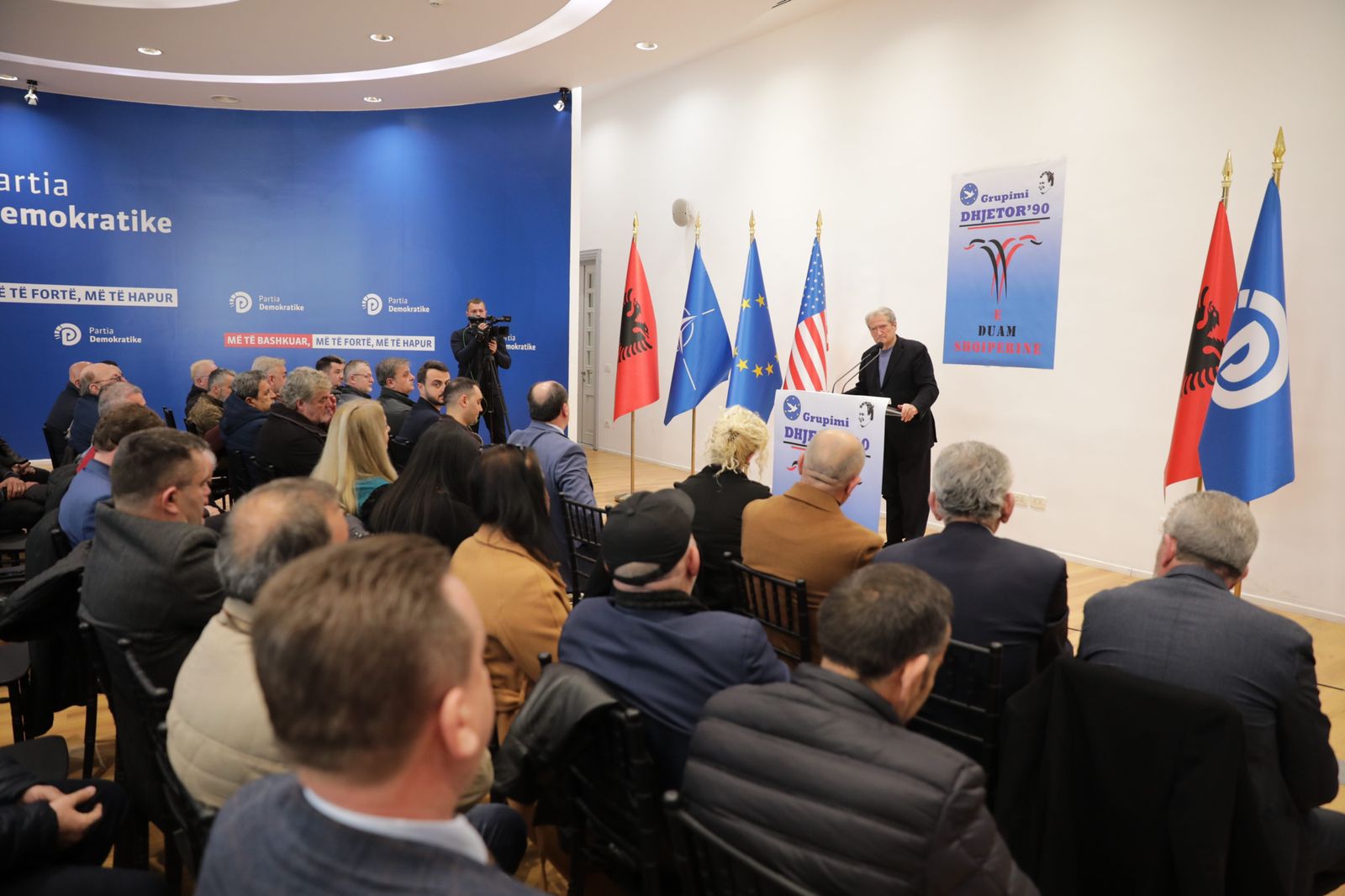 Berisha: Kërkohet një vendosmëri dhe një besim për ta larguar këtë regjim, revolucioni nuk kryhet me një ditë