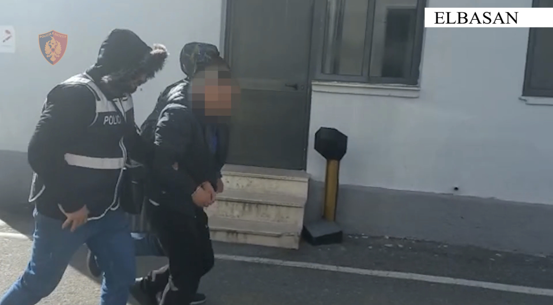 Shitja e kanabisit në doza të vogla, tani biznes familjar në Elbasan