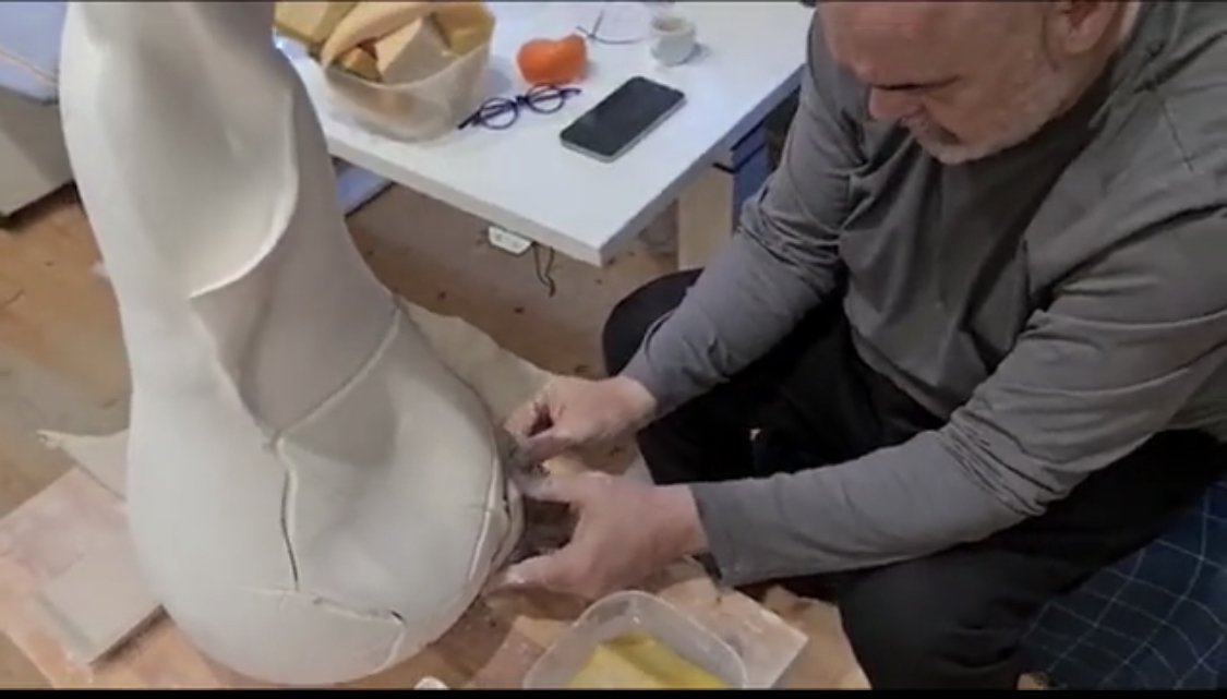 Postimi më i fundit i Ramës, bën skulpturë: Sapo u hap një rrugë e re! Ndoshta e ndau mendjen më në fund