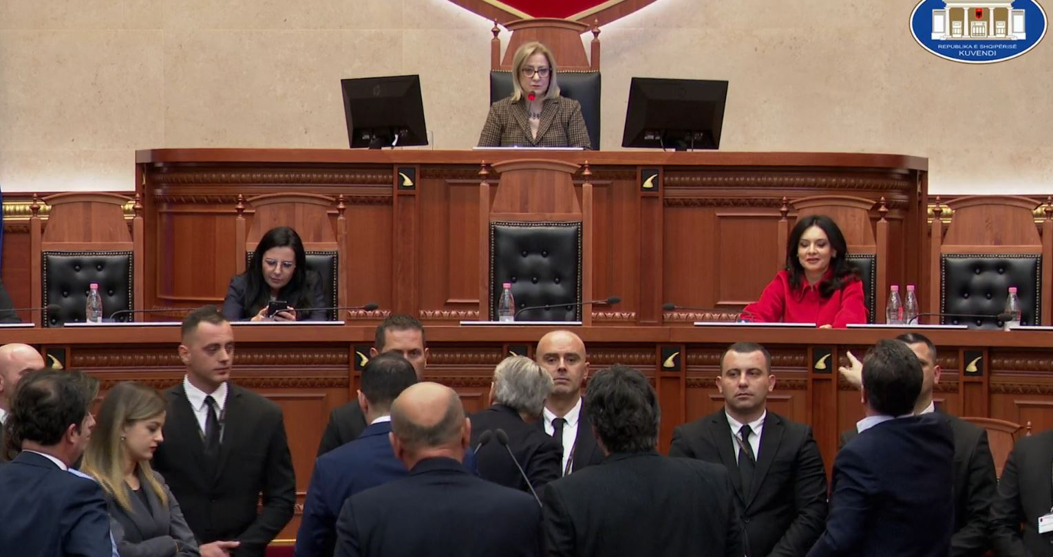 Nikolla përjashton deputetin Flamur Noka nga Kuvendi