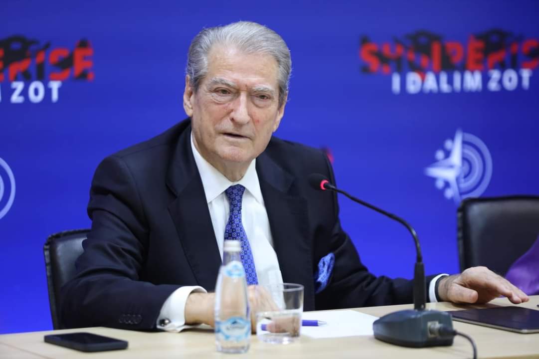 Berisha: Yuri Kim ka qenë promotore e tenderave korruptivë pa garë