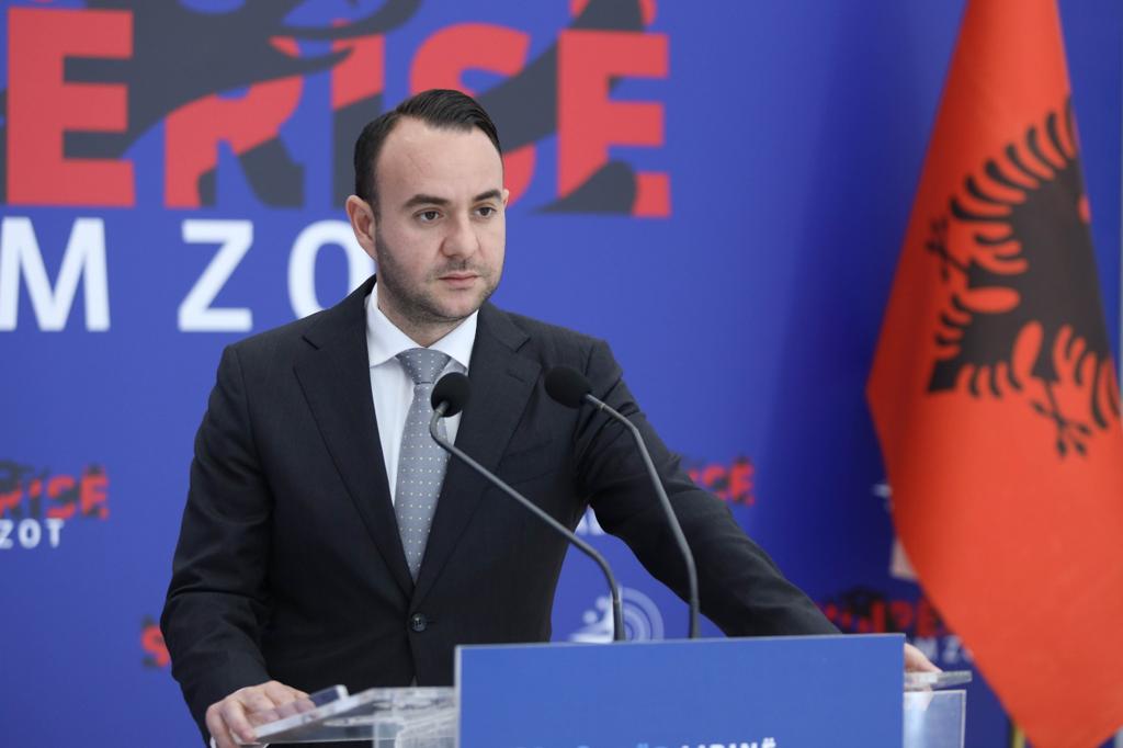 2 zyrtarë të bashkisë së Ersekës në pranga për trafik, Balliu: Janë fytyra e regjimit të Edi Ramës