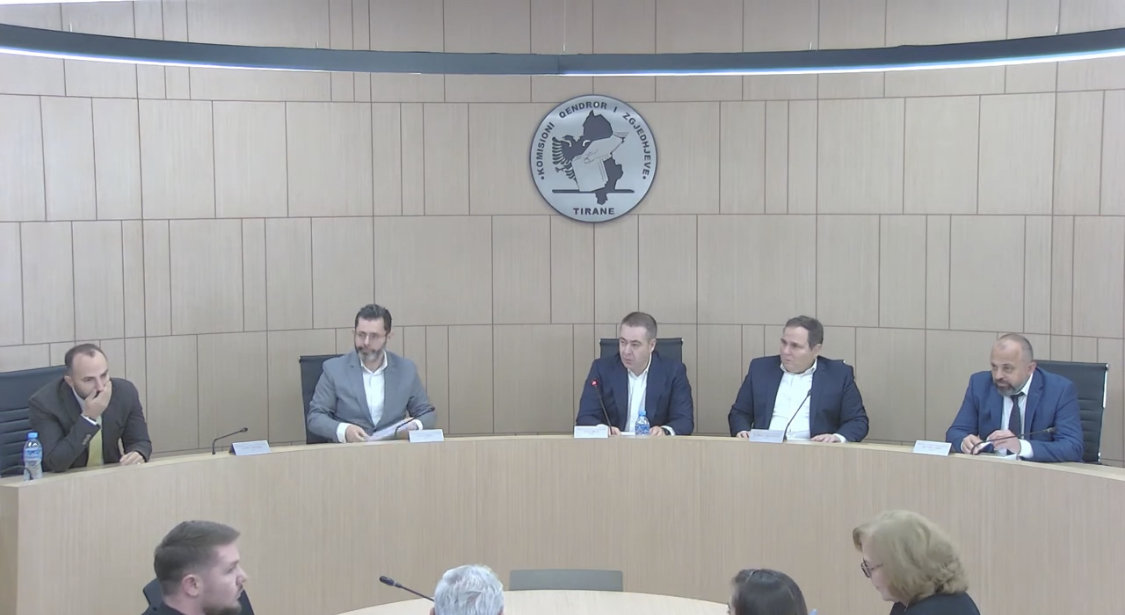 Vendim skandaloz i KAS në KQZ: Cakton me vendim kryetarin e Partisë Demokratike