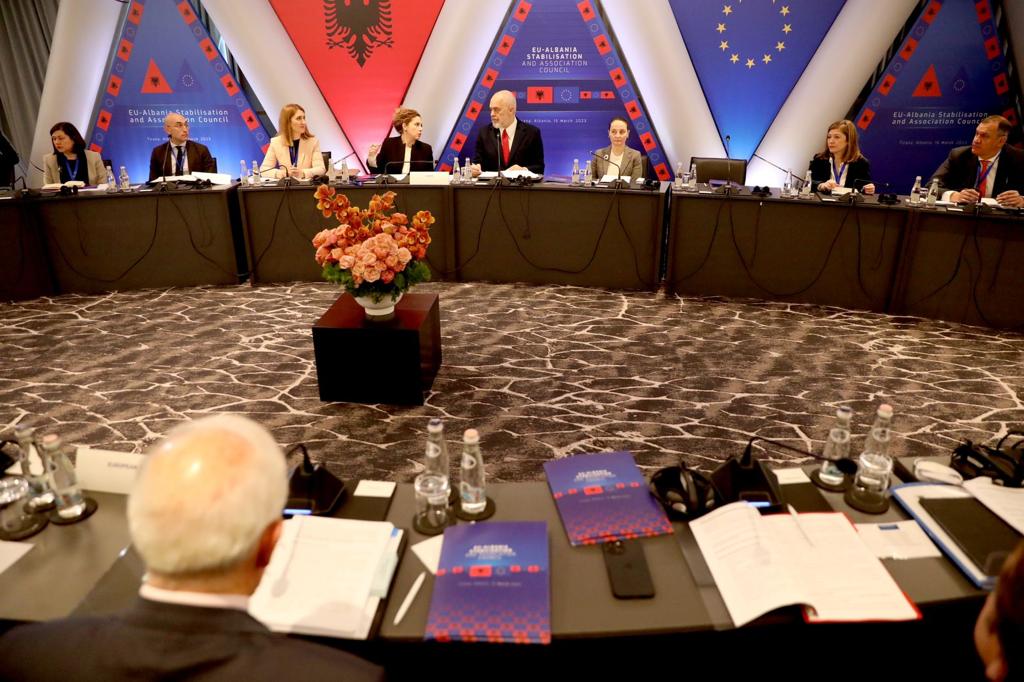 Mbledhja e këshillit të Stabilizim Asocimit: Po ofrojmë asistencë dhe para për Shqipërinë, afro 500 milionë euro vendit në 3 vitet e fundit