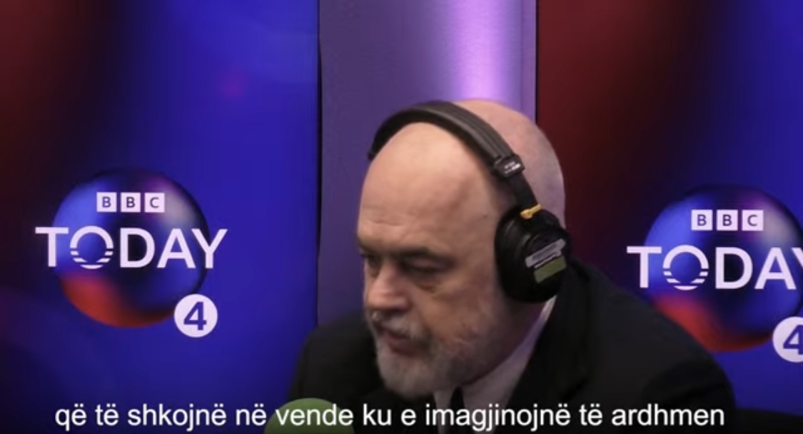 INTERVISTA/ Gazetari i thotë Ramës se është në Londër për barkat, Rama thotë se do bisedojë për turizmin