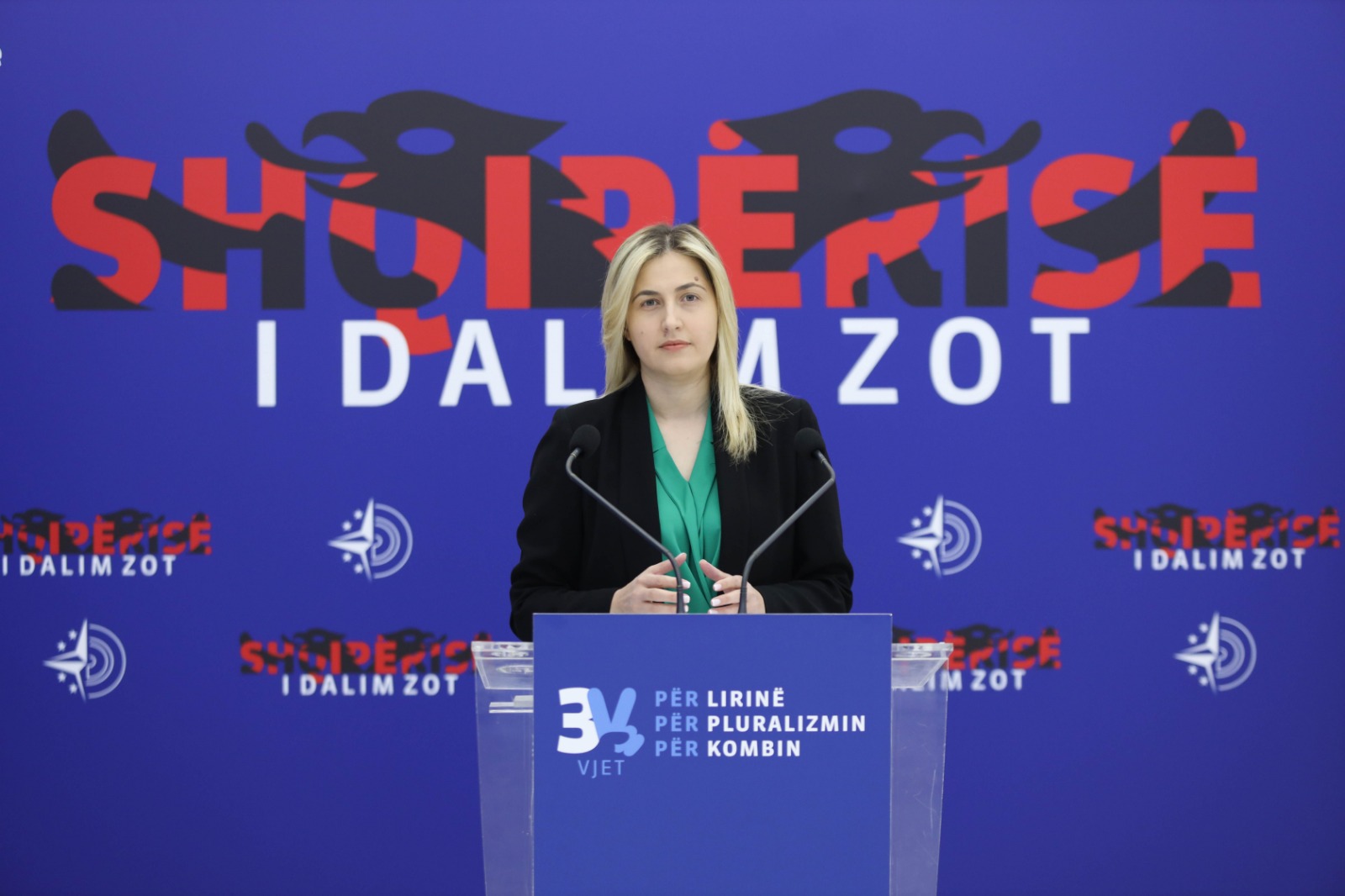 Zhupa kundër ndryshimeve të ligjit të Akademisë, janë për Gjinushin