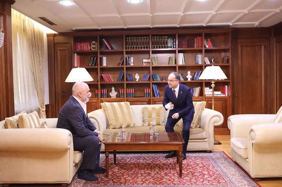 Rama propozon kreun e SHISH, Hyseni u shkarkua pak kohë më parë nga Presidentja Osmani