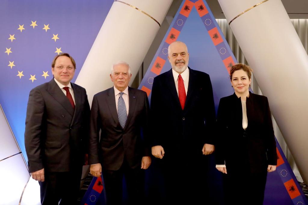 Deklarata e BE: Qeveria të luftojë korrupsionin, të respektojë lirinë e mediave dhe fshehtësinë e të dhënave