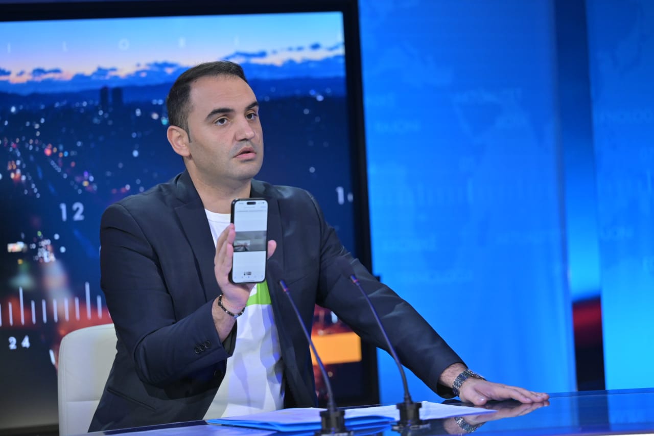 Belind Këlliçi: Si e realizoj transportin falas. Vetëm me fasadën e ‘Sami Frashërit’ do të ishte bërë një shkollë e re*