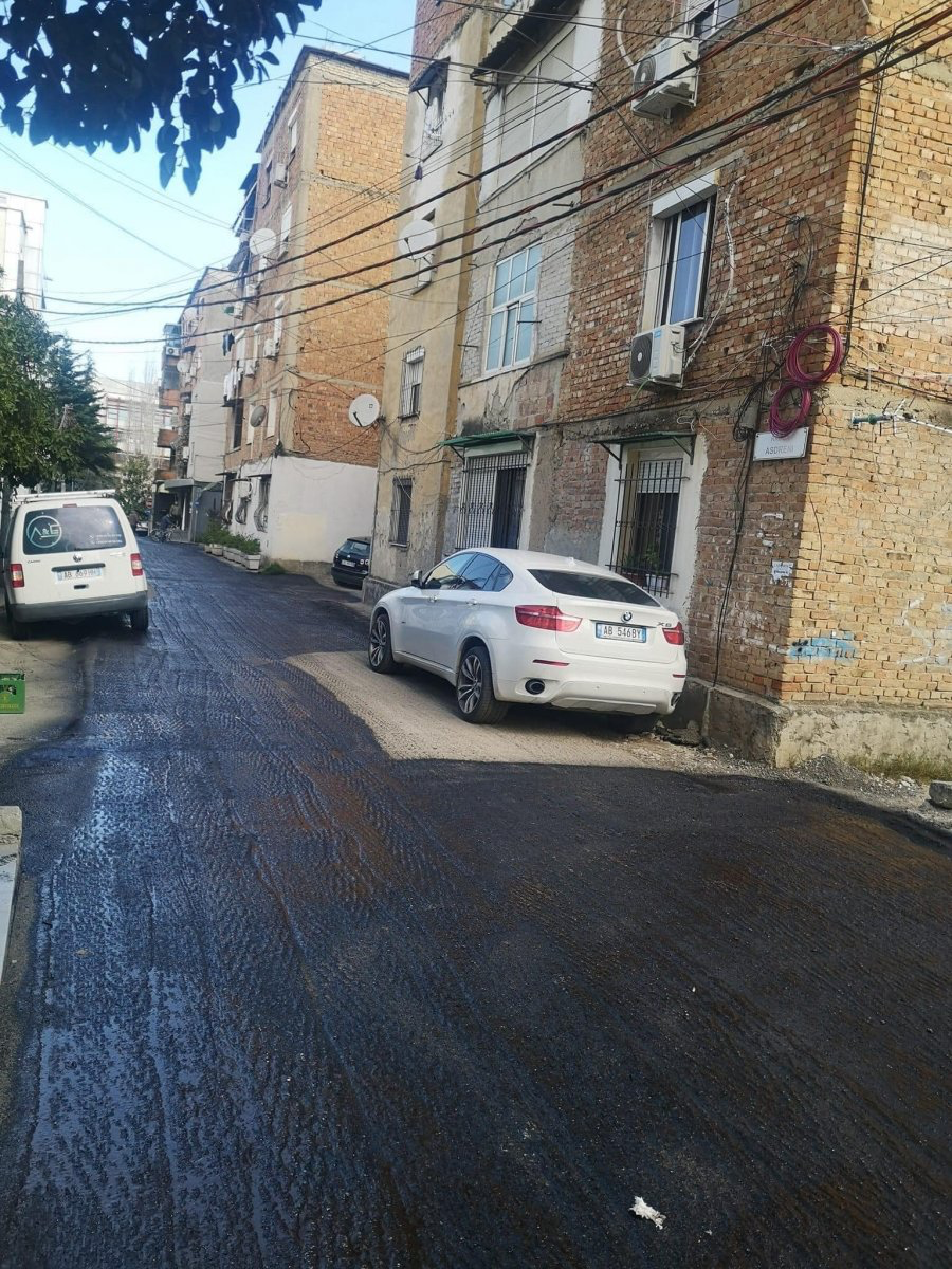 FOTOLAJM/ Asfalti elektoral e Erion Veliaj, kjo foto e tregon qartë