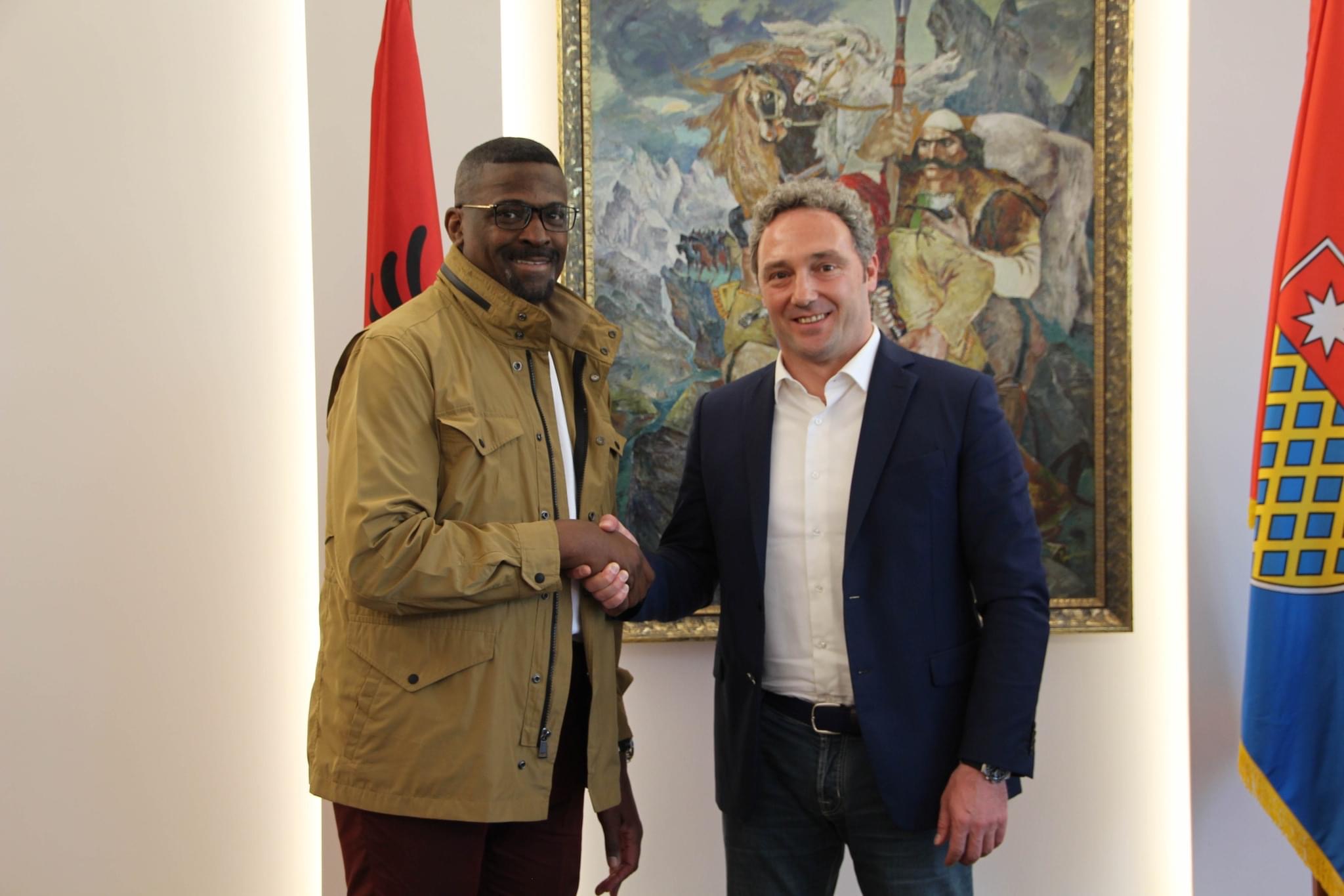 Bardh Spahia, marrëveshje me zyrtarin e lartë të DASH në fushën e sigurisë