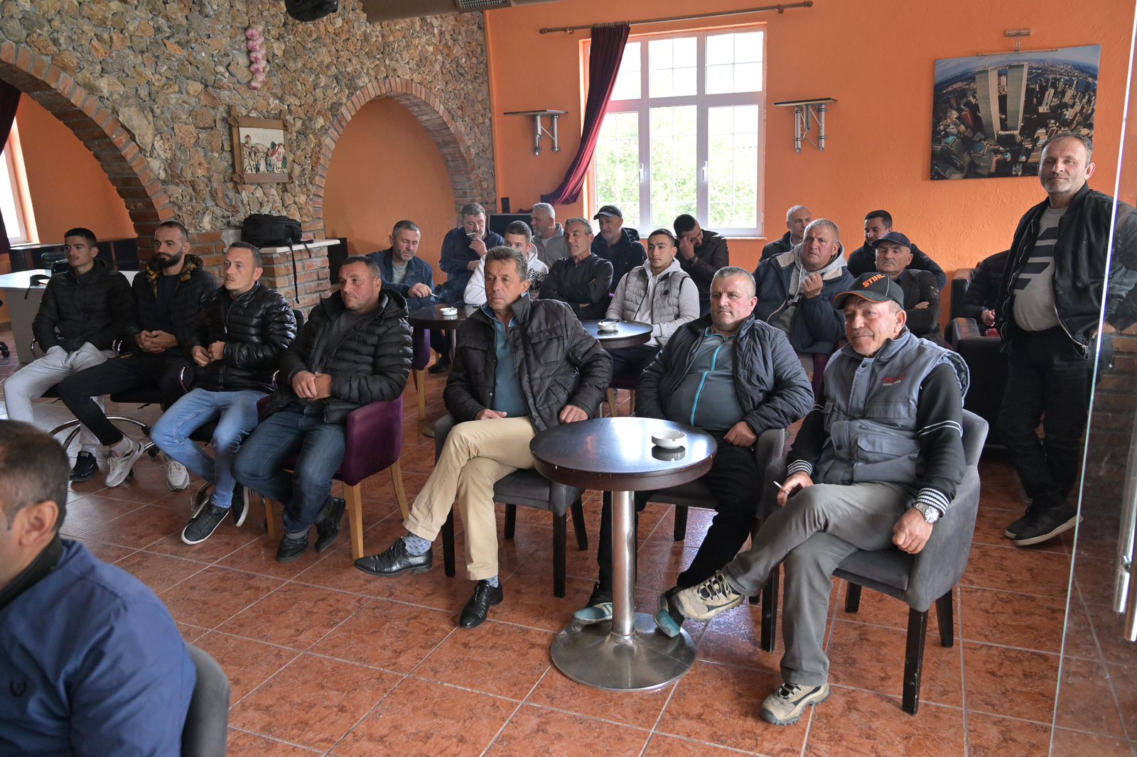 Plani i Belind Këlliçit për fshatin: Mbështetje financiare për prodhimin, 15 tregje të gjelbërta në Tiranë