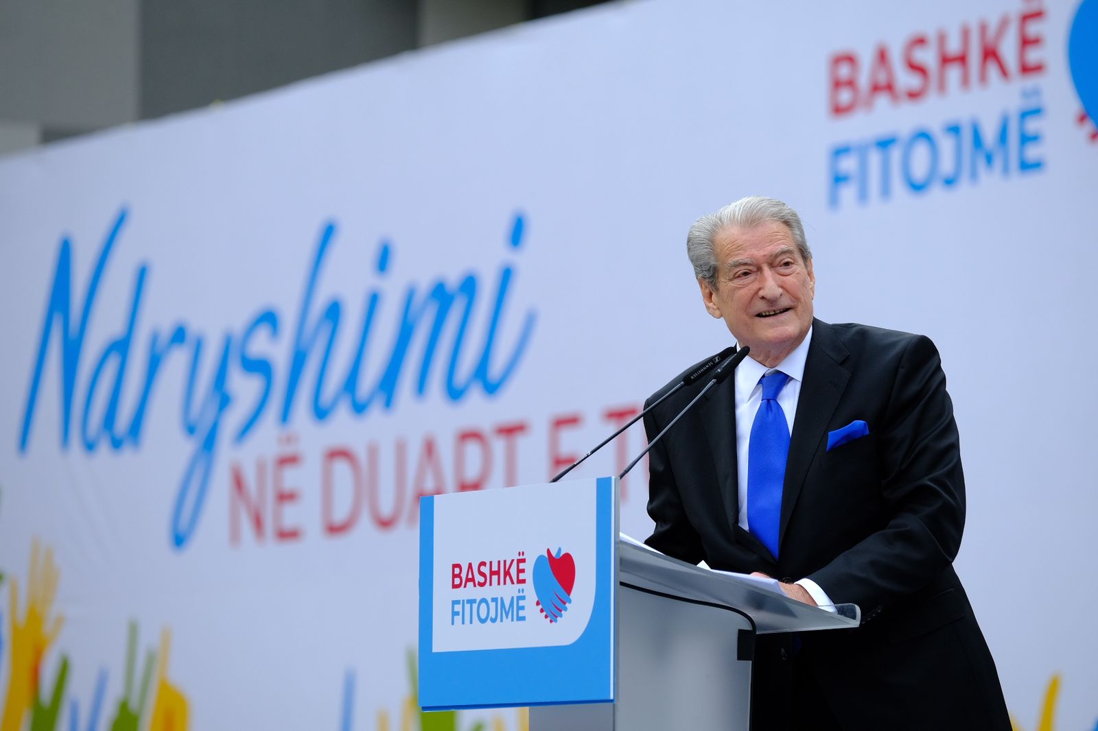 Berisha: Familjarët e Ramës janë vërsulur mbi tendera, familjarët e mi u gjet se kanë zero përfitime!