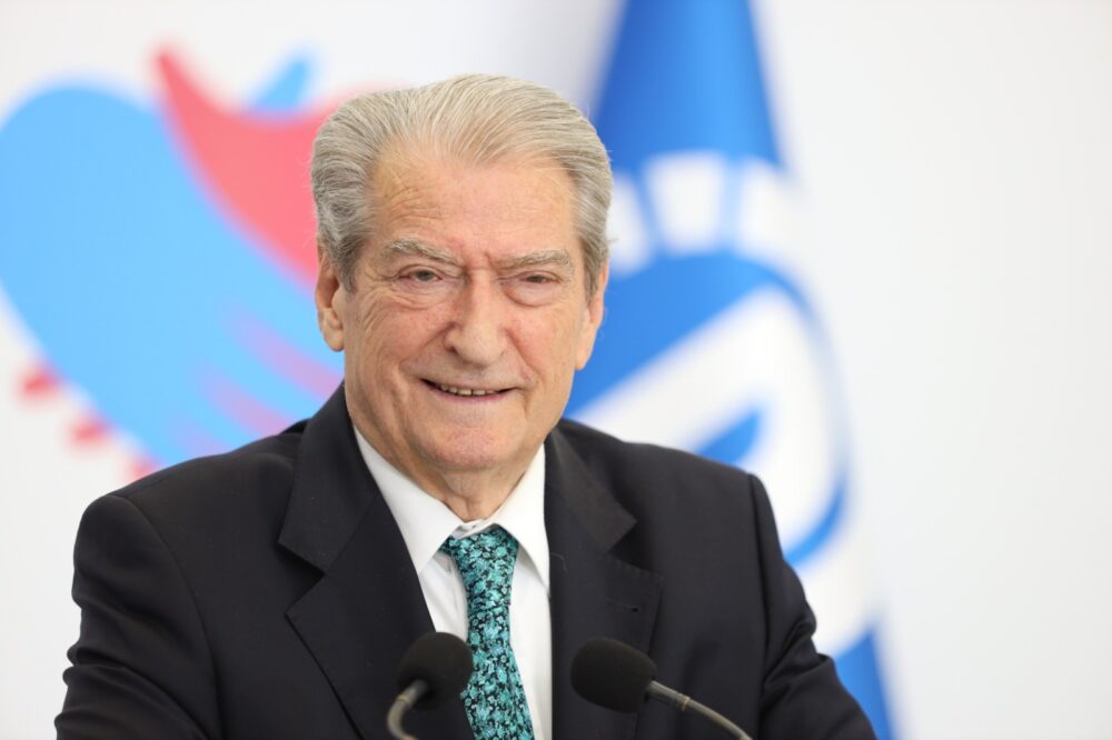 “Zgjedhjet ishin të blera dhe për blerjen e tyre u përdorën qindra milionë euro nga taksat e shqiptarëve”