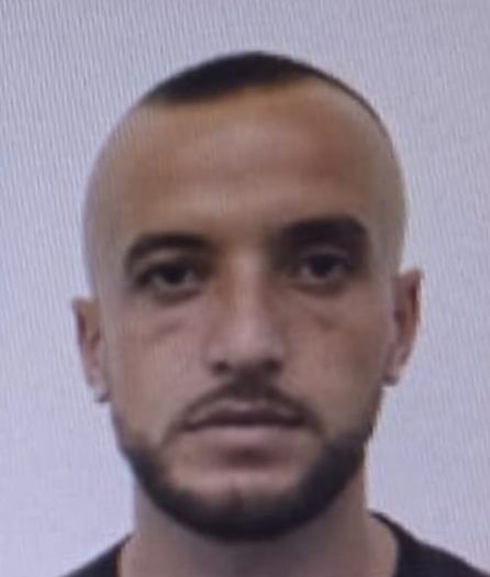 FOTO/ Ky është ekzekutori i Gosës në Kavajë, policia tregon emrin dhe vë shpërblim