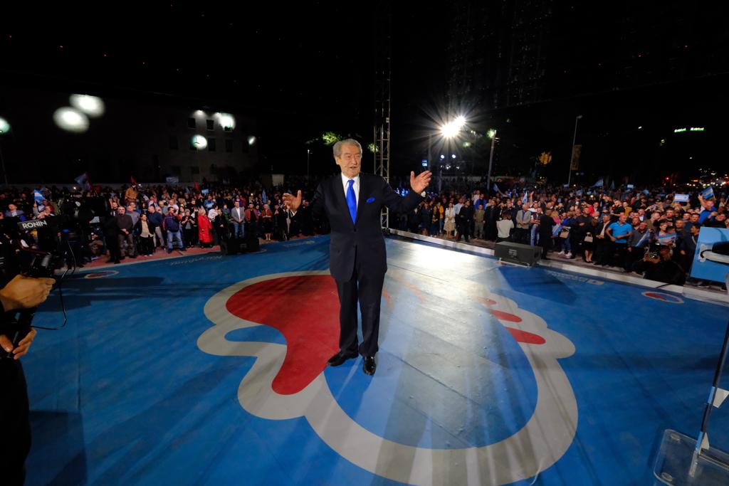 Berisha në mitingun përmbyllës të fushatës në Tiranë: Votoni opozitën, vendimtare për Shqipërinë