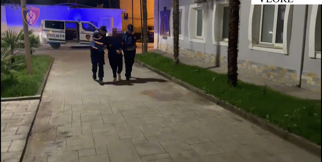 Kapet sasi e madhe kanabisi në Vlorë, bagazhi i ‘Chrysler’ plot me jeshile