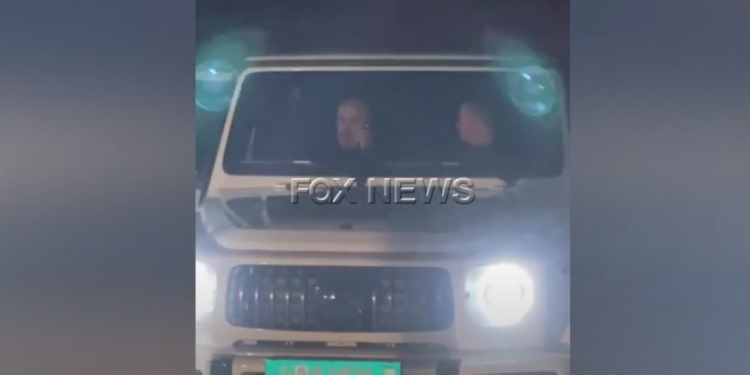 Vëllai i Gjicit kërcënon me armë mbështetës të opozitës në Kukës, kuksjanët e bllokojnë në makinë