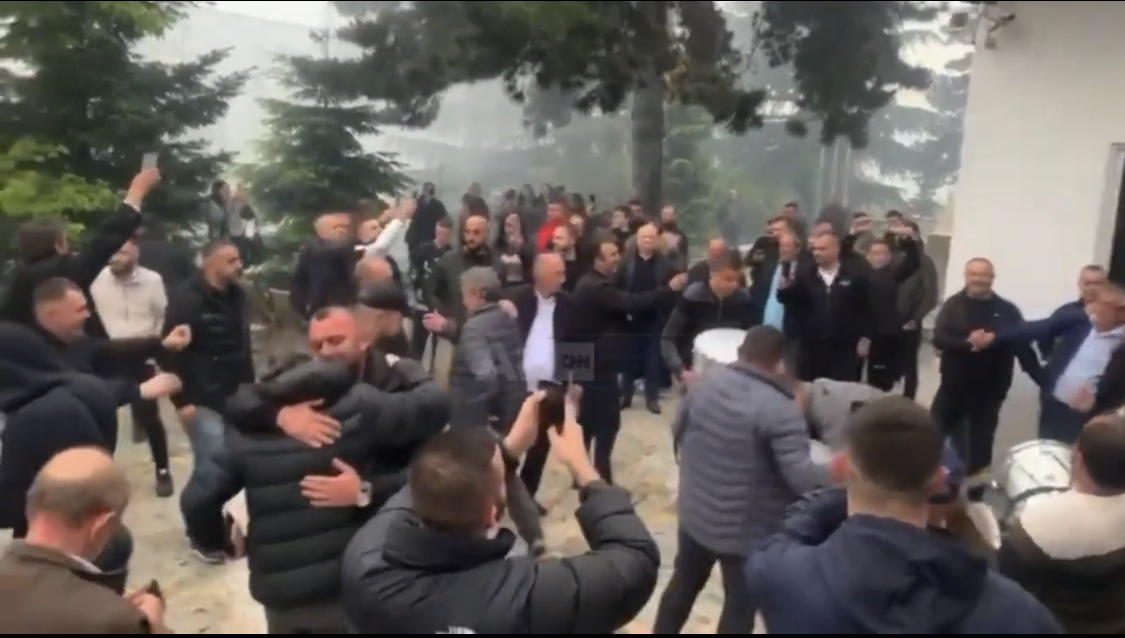 Opozita humb Shkodrën dhe Tropojën për herë të parë pas afro 30 vitesh